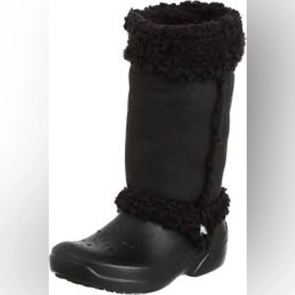 Crocs Nadia pull on boots Sherpa lined‎ black womens size 8 casual winter